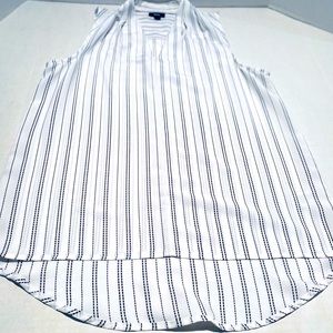 Women’s Mossimo Sleeveless Blouse Size Medium
